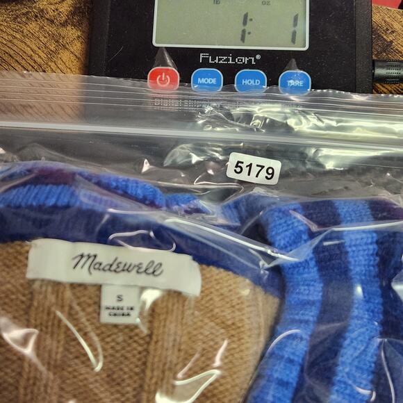 Madewell Tipped V-Neck Oversized Sweater in Tan With Blue V-Neck SZ SM Wool Blnd - Picture 13 of 13